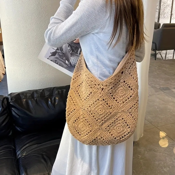 Crochet Floral Pattern Shoulder Bag - Picture 1 of 4